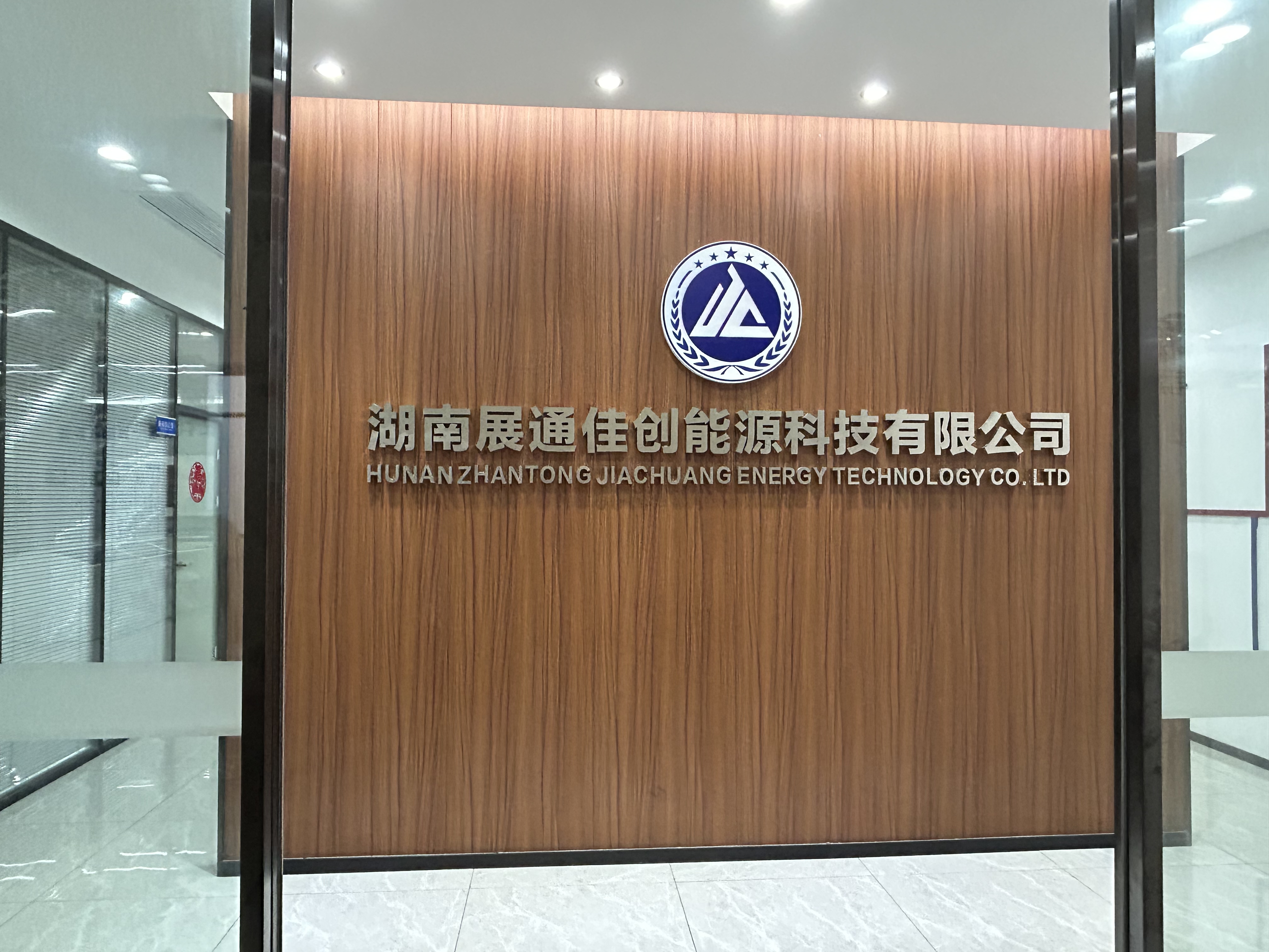 d381f9ed4ca763288de1eca5ca36e70.jpg